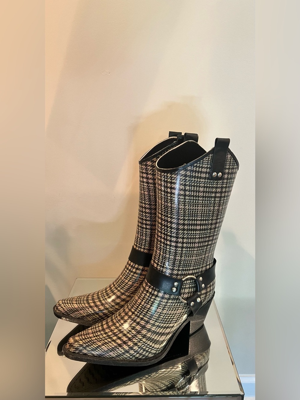 Nomad Womens Black & White Houndstooth Rain Boots with Harness Detail